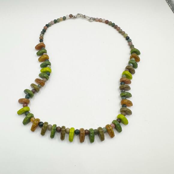Green Yellow Beaded Necklace 15" long Beads Sterling Silver Clasp Choker - Picture 1 of 8